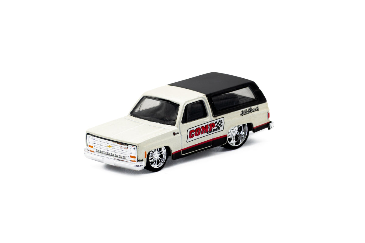Chevrolet 1979 DTH Blazer/Camaro Z28 Con Remolque  A Escala 1:64
