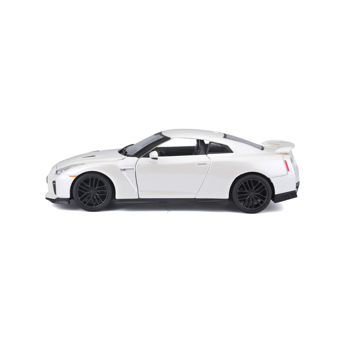 Nissan GT-R 2017 Escala 1:24