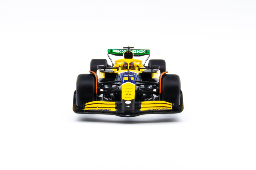 Bundle Cadillac Checo Perez 1:43 y Autos F1 1:24 | Verstappen, Norris y Piastri