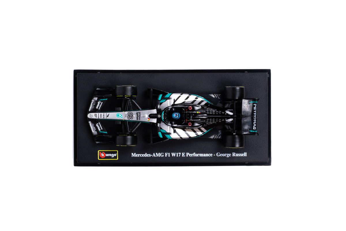 Race Mercedes W17 (2026) Con Casco Russell #63 Escala 1:43