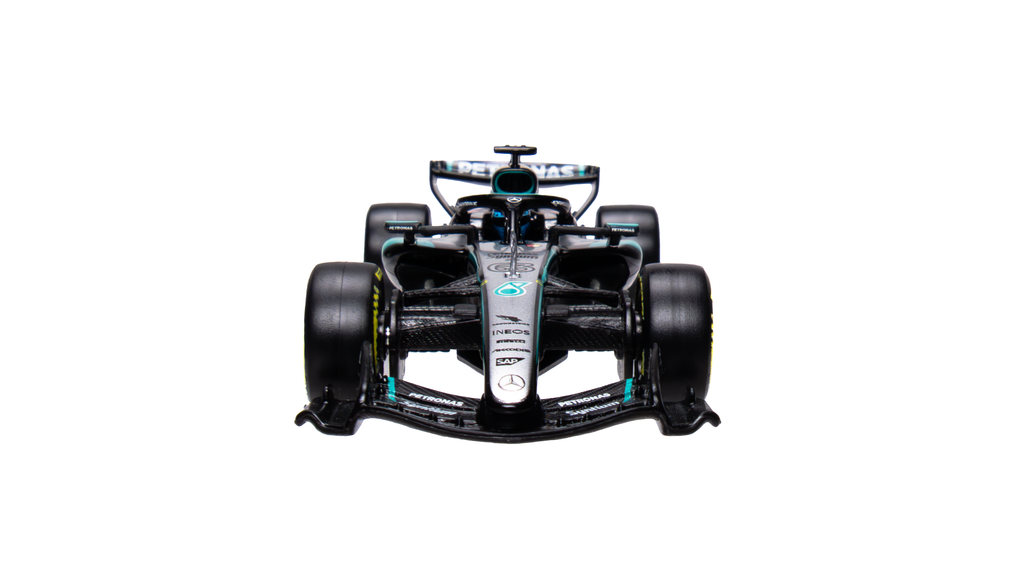 Race Mercedes W17 (2026) Con Casco Russell #63 Escala 1:43