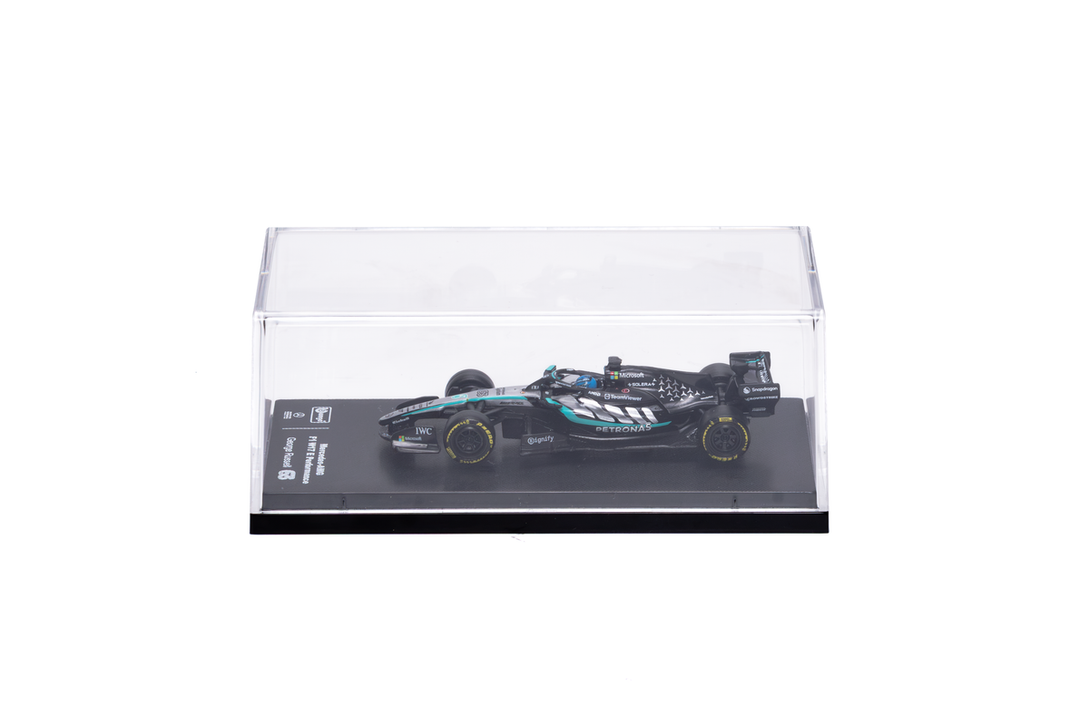 Race Formula Mercedes W17 (2026) c/casco Russell #63 A Escala 1:64