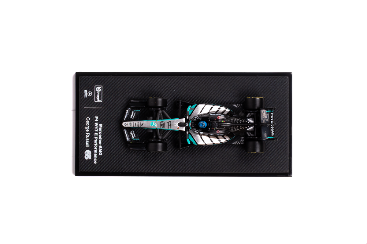Race Formula Mercedes W17 (2026) c/casco Russell #63 A Escala 1:64