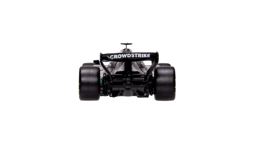 Race Formula Mercedes W17 (2026) c/casco Russell #63 A Escala 1:64