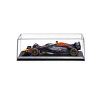 Race Oracle Rb20 2024  con casco Verstappen #1 Escala 1:24