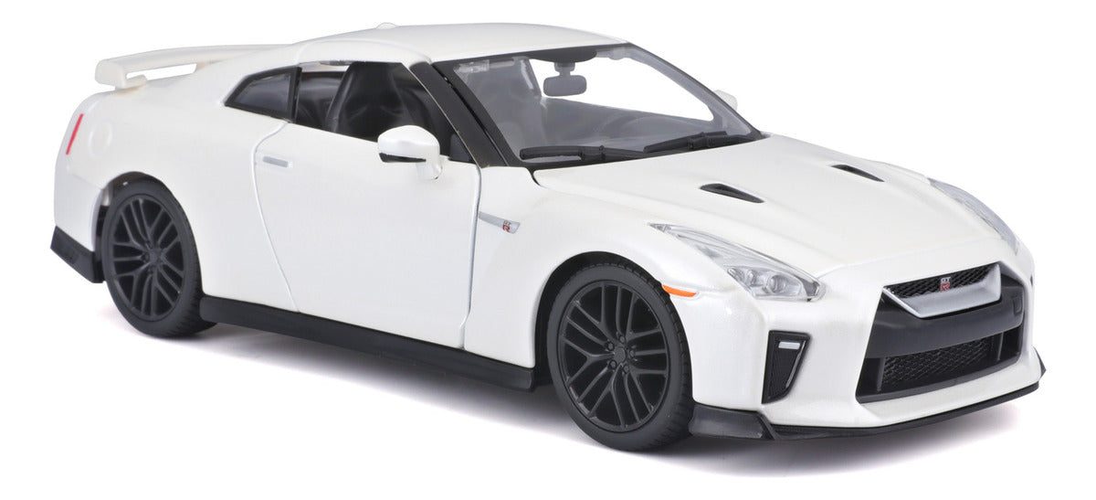 Auto Bburago Nissan Gt-r 2017 A Escala 1:24 Blanco