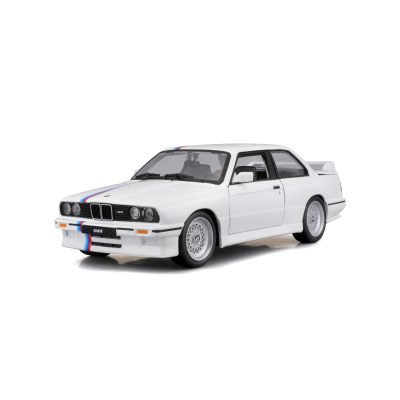 Auto Bmw M3 (e30) 1988 a Escala 1:24 color blanco