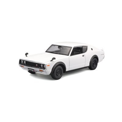 Auto Nissan Skyline GT-R SE 1973 a Escala 1:24 color blanco