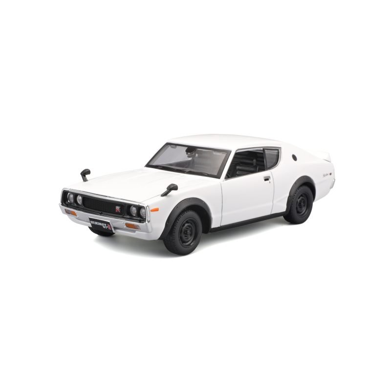 Auto Nissan Skyline GT-R SE 1973 a Escala 1:24 color blanco