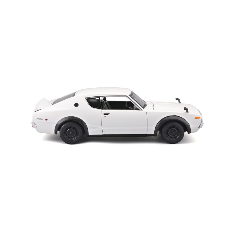 Auto Nissan Skyline GT-R SE 1973 a Escala 1:24 color blanco - Image 3