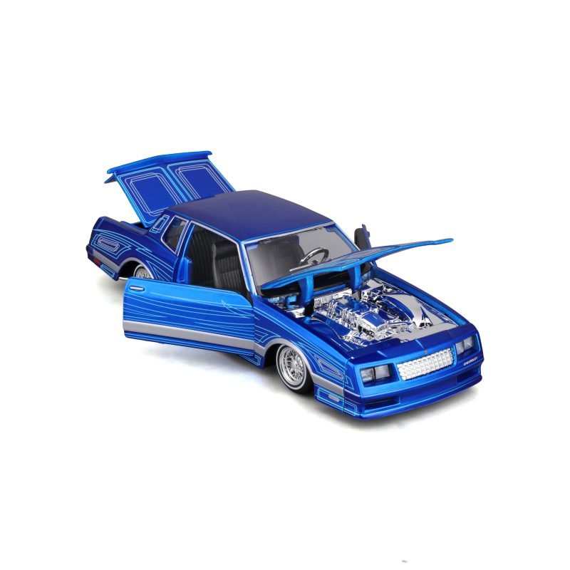 Auto Chevy Monte Carlo Lowriders 1986 Maisto a Escala 1:24 color azul - Image 4