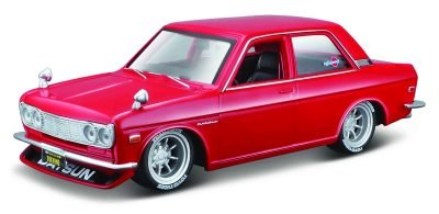Auto Datsun 510 Assembly Line 1971 a Escala 1:24 color rojo