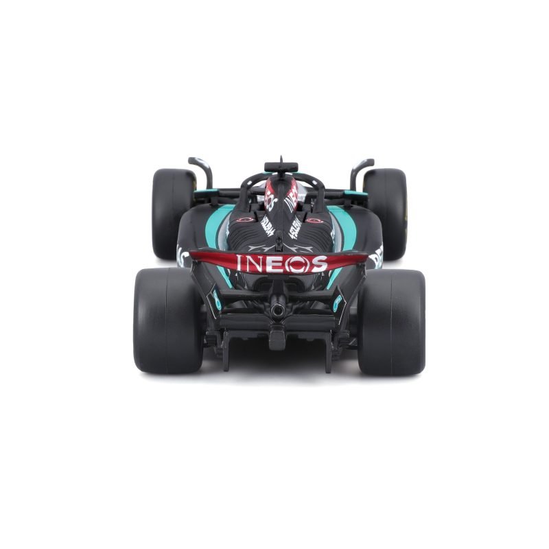 Auto Bburago F1 Race Mercedes W15 2024 a Escala 1:43 con Casco - Russell #63 - Image 4