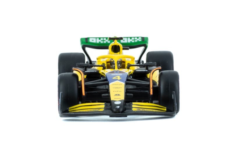 Auto Burago F1 Mclaren Mcl38 Ediciòn Monaco a Escala 1:43 con Casco - #4 Norris - Image 3