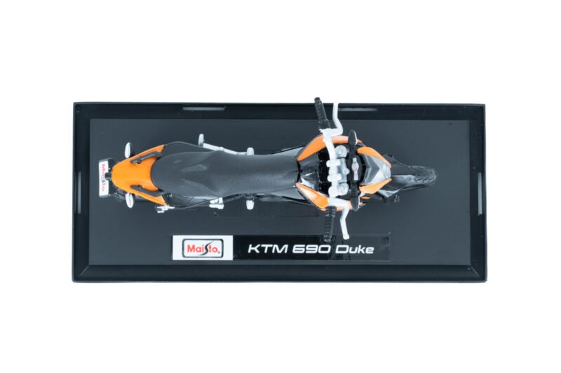 KTM 690 Duke - Image 4