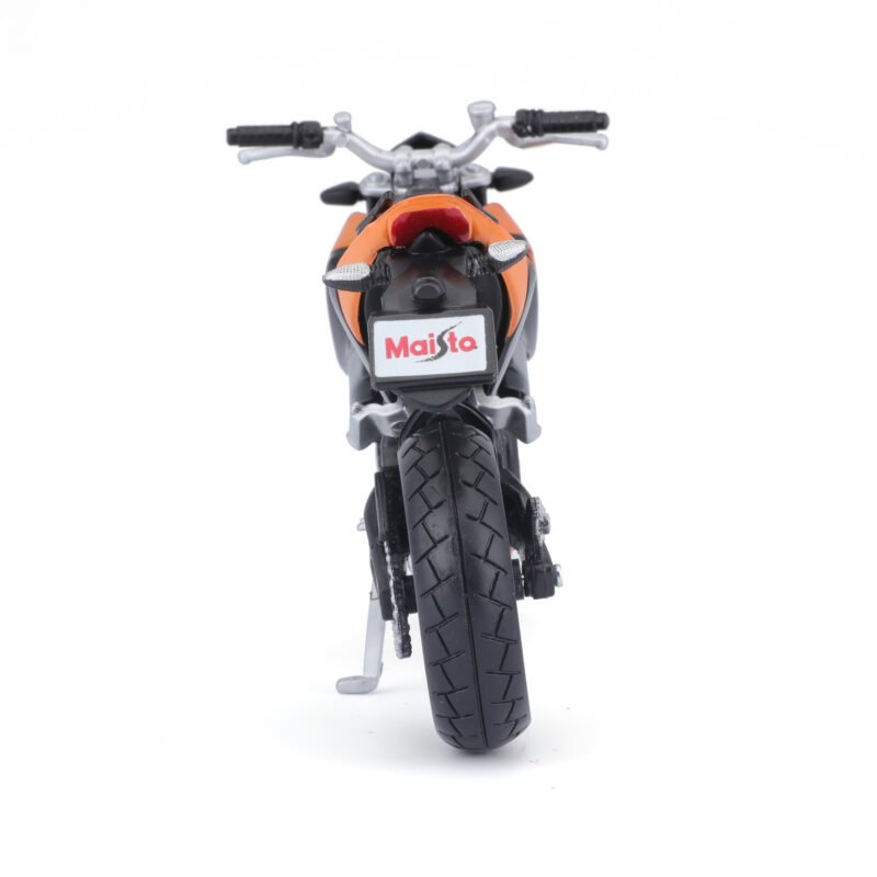 KTM 690 Duke - Image 3