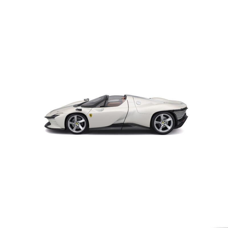 Ferrari Daytona SP3 - Signature - Image 3