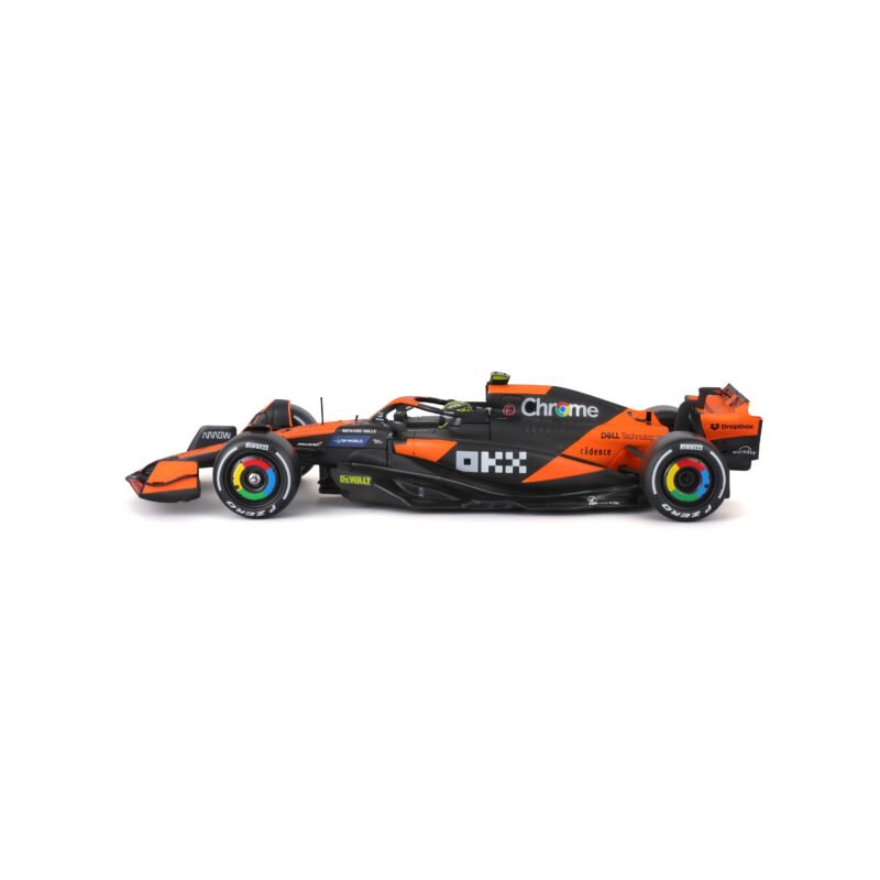 Race McLaren MCL38 2024 con casco Norris #4 - Image 3