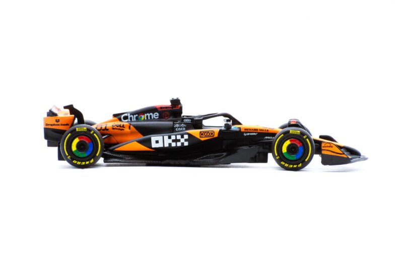 Race McLaren MCL39 2025 Piastri #81 - Image 3