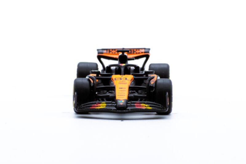Race McLaren MCL39 2025 Piastri #81 - Image 4